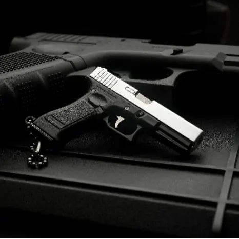 READY STOCK - Glock 17 Keychain Full Metal